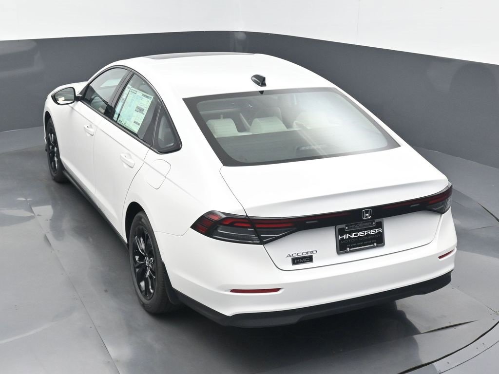 New 2025 Honda Accord SE image 18