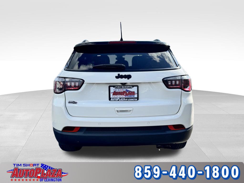 Used 2021 Jeep Compass Latitude FWD image 11