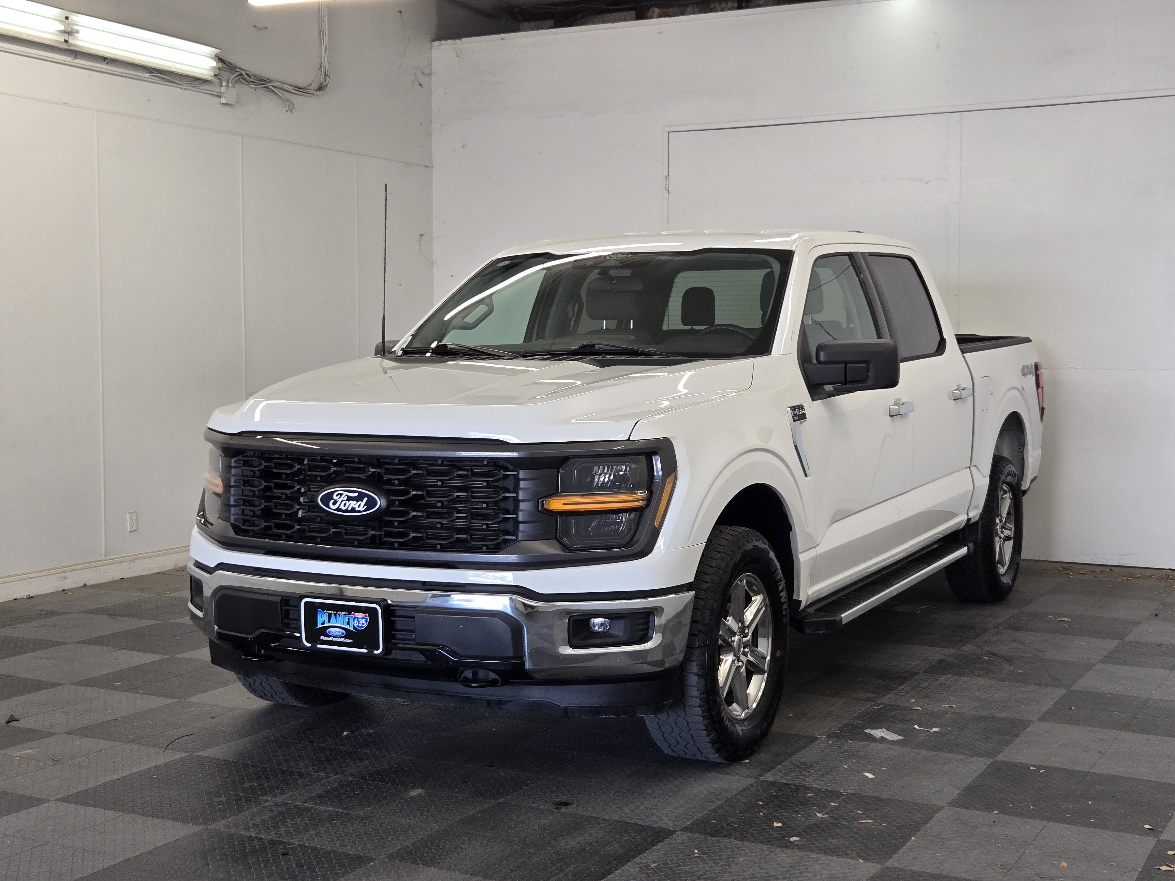 Certified 2025 Ford F150 XLT w/ Equipment Group 301A Standard AWD/4WD image 4