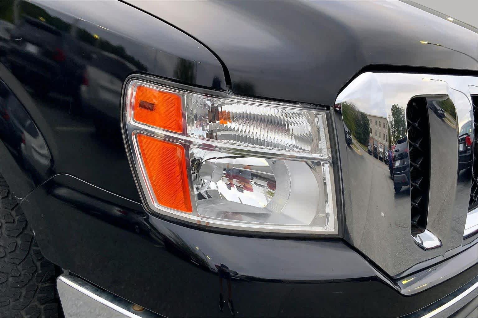 Used 2021 Nissan NV 3500 SL RWD image 23