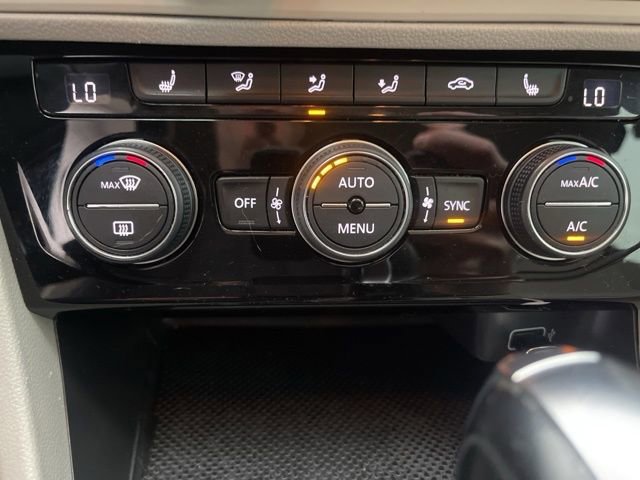 Used 2019 Volkswagen Jetta SEL image 6