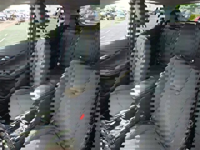 Used 2022 Buick Encore GX Preferred w/ Cold Weather Comfort Package image 13