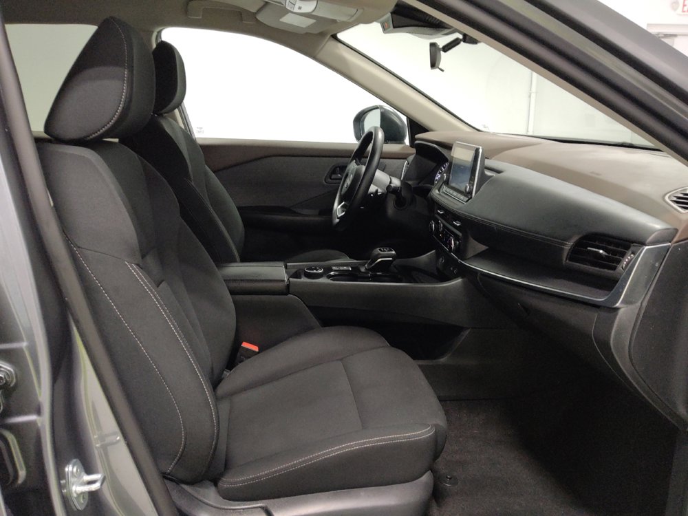 Used 2023 Nissan Rogue S image 21