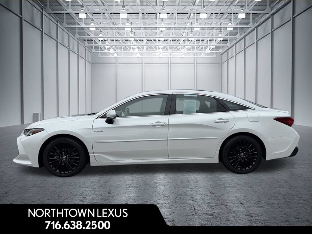Used 2021 Toyota Avalon Limited w/ Advanced Safety Package FWD video 3