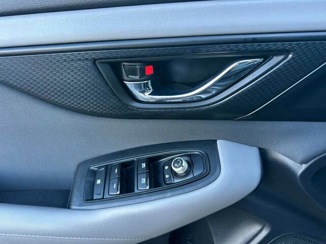 Used 2020 Subaru Outback Premium image 11