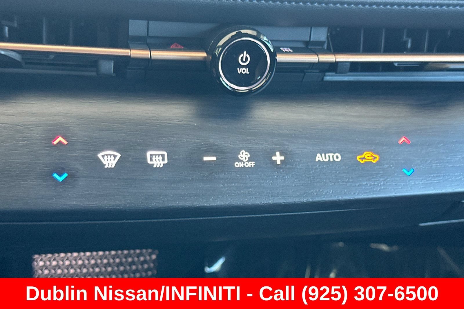 Used 2023 Nissan Ariya FWD image 28