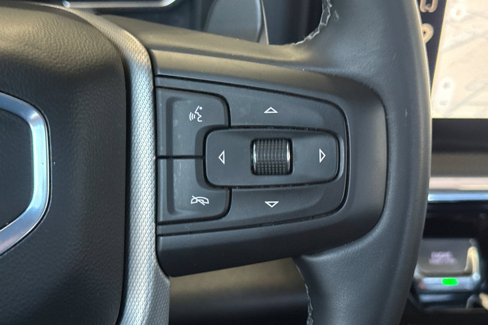 Used 2025 GMC Sierra 1500 Denali AWD/4WD image 36