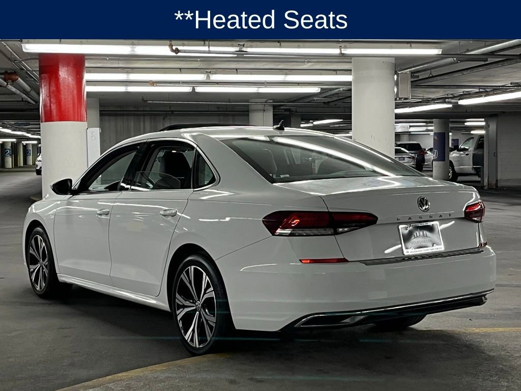 Certified 2022 Volkswagen Passat 2.0T SE FWD image 5