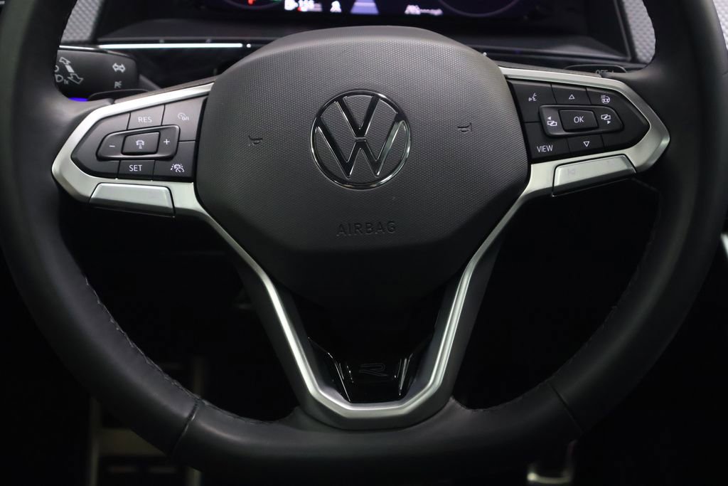 Used 2024 Volkswagen Atlas Cross Sport SEL Premium R-Line image 17