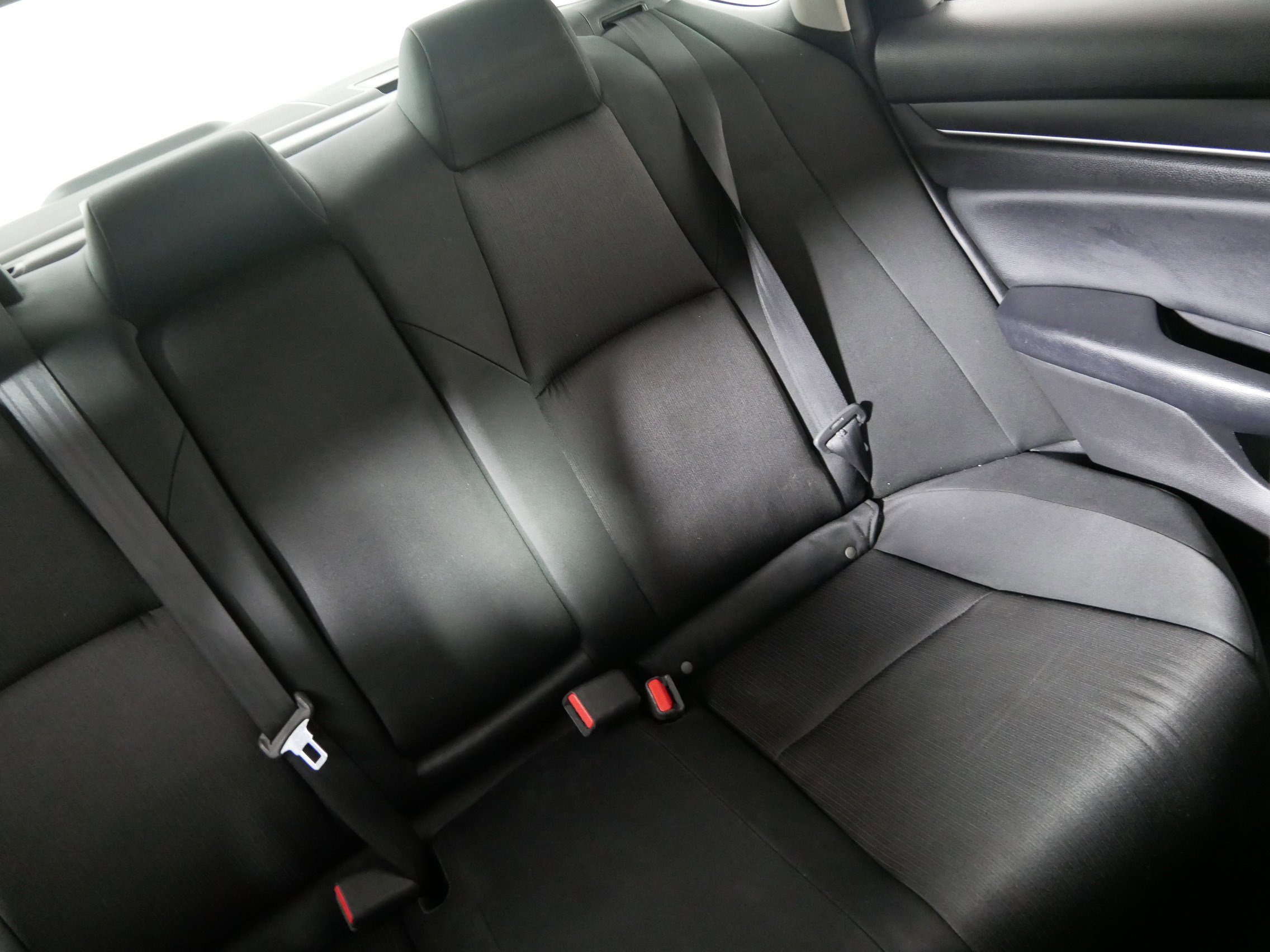 Used 2018 Honda Accord LX image 14