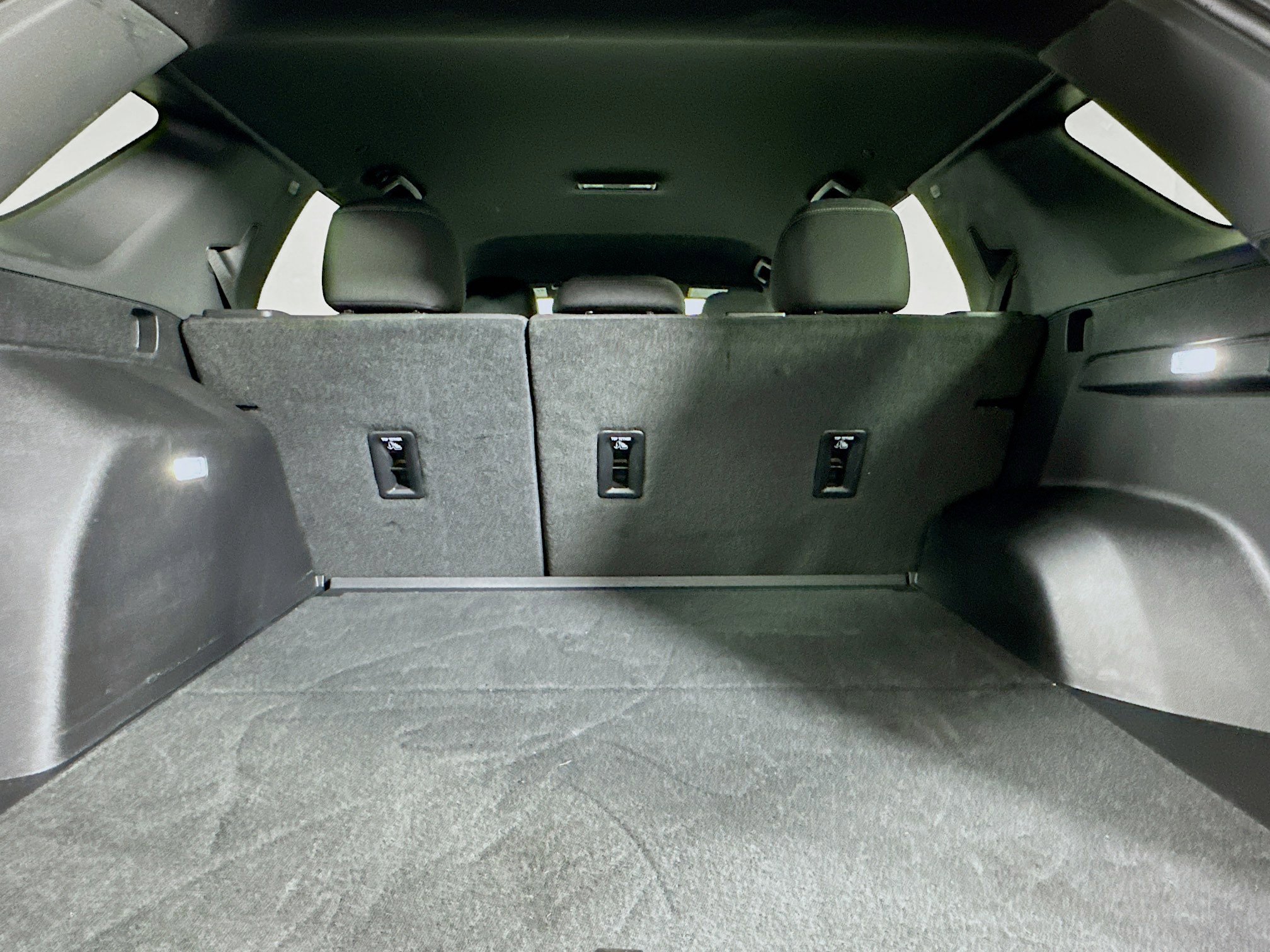 Used 2025 Chevrolet Equinox LT image 29