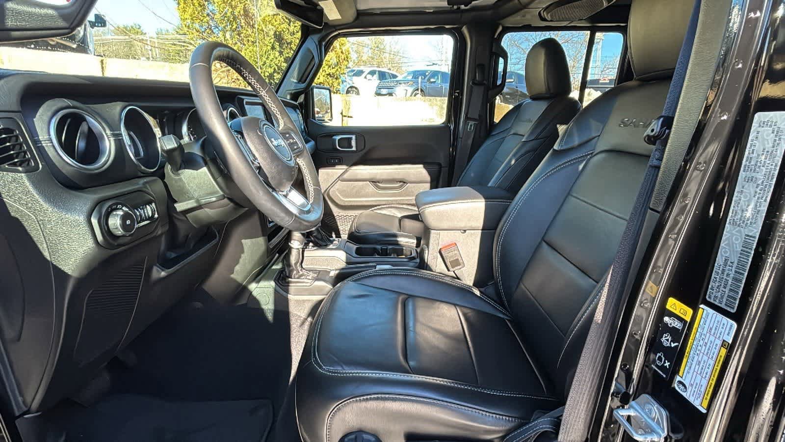 Used 2022 Jeep Wrangler Unlimited Sahara w/ Cold Weather Group image 22