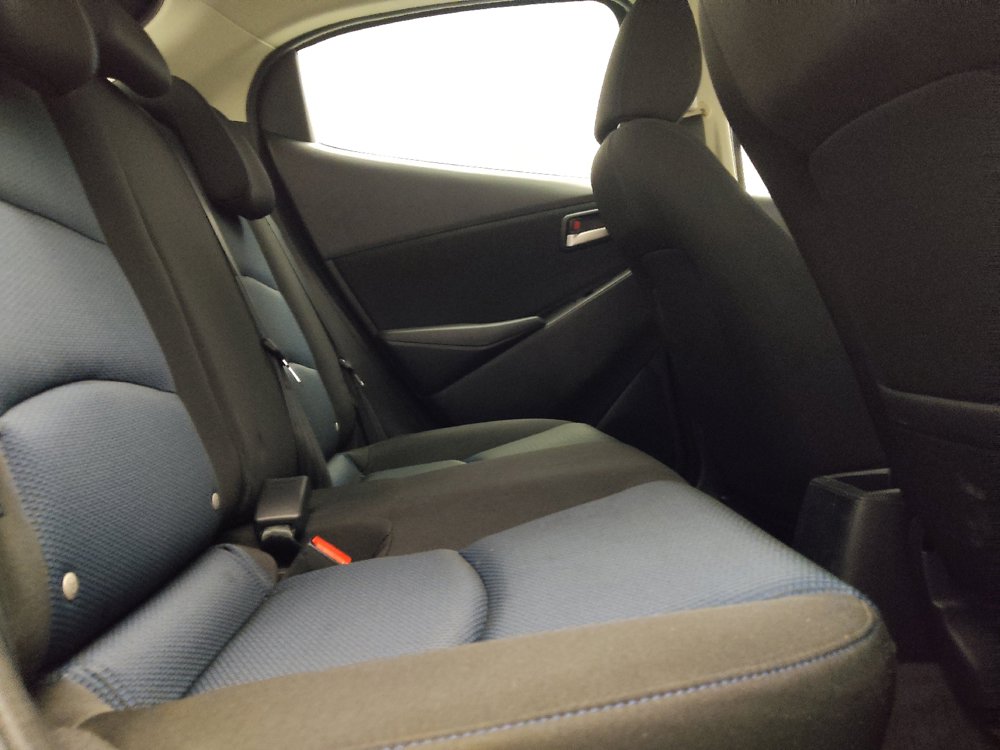 Used 2020 Toyota Yaris LE FWD image 19