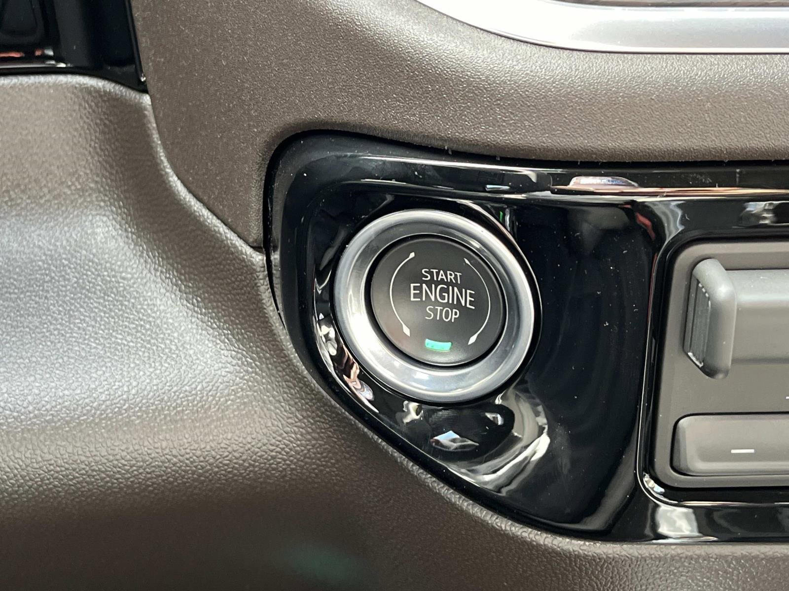 New 2026 GMC Sierra 1500 SLT w/ SLT Premium Plus Package image 32