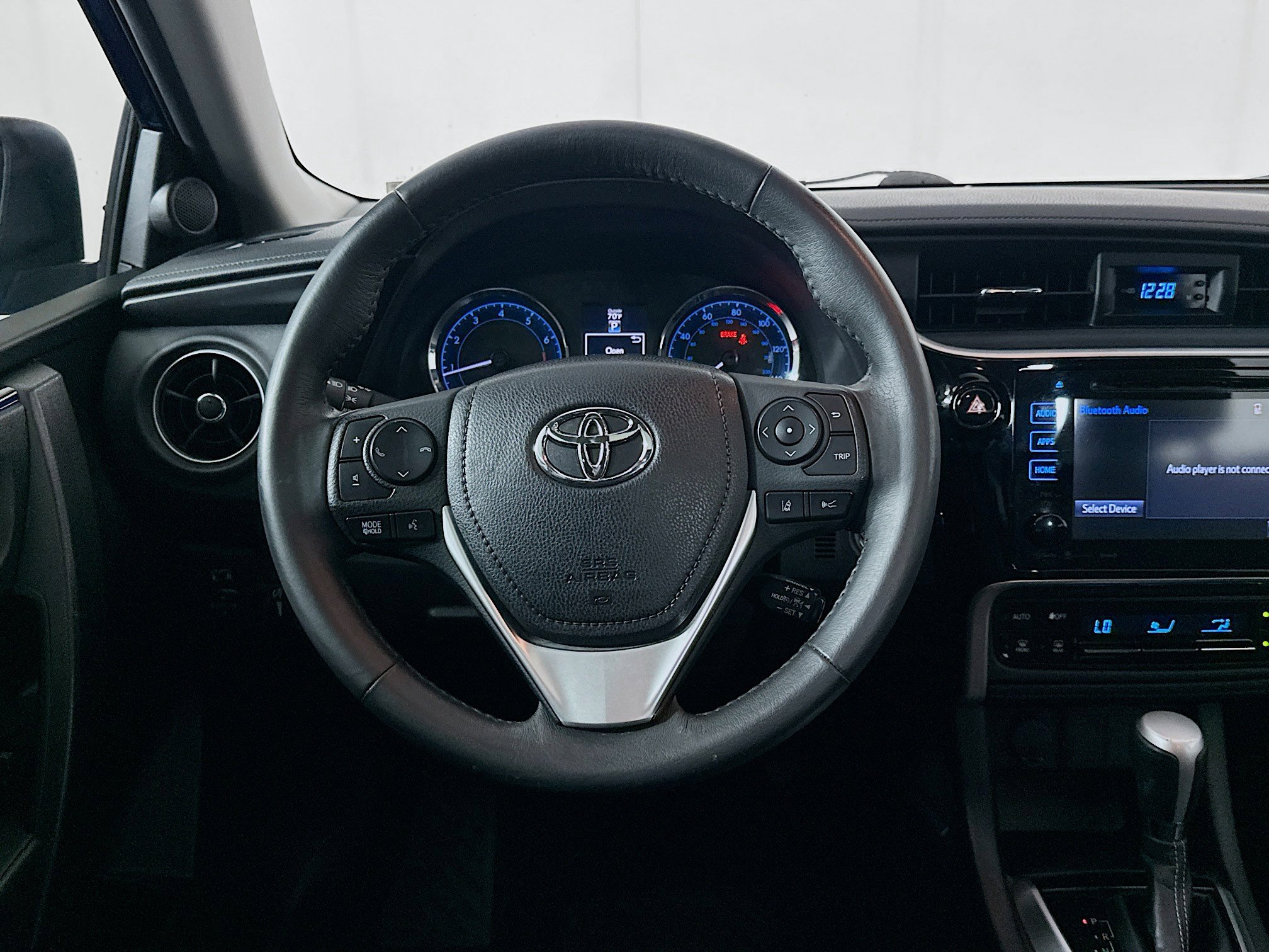 Used 2017 Toyota Corolla SE w/ SE Premium Package image 17