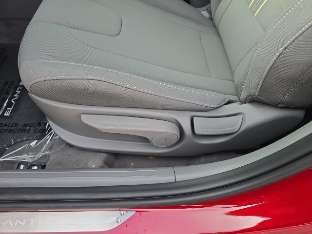Certified 2026 Hyundai Elantra Sport FWD image 12