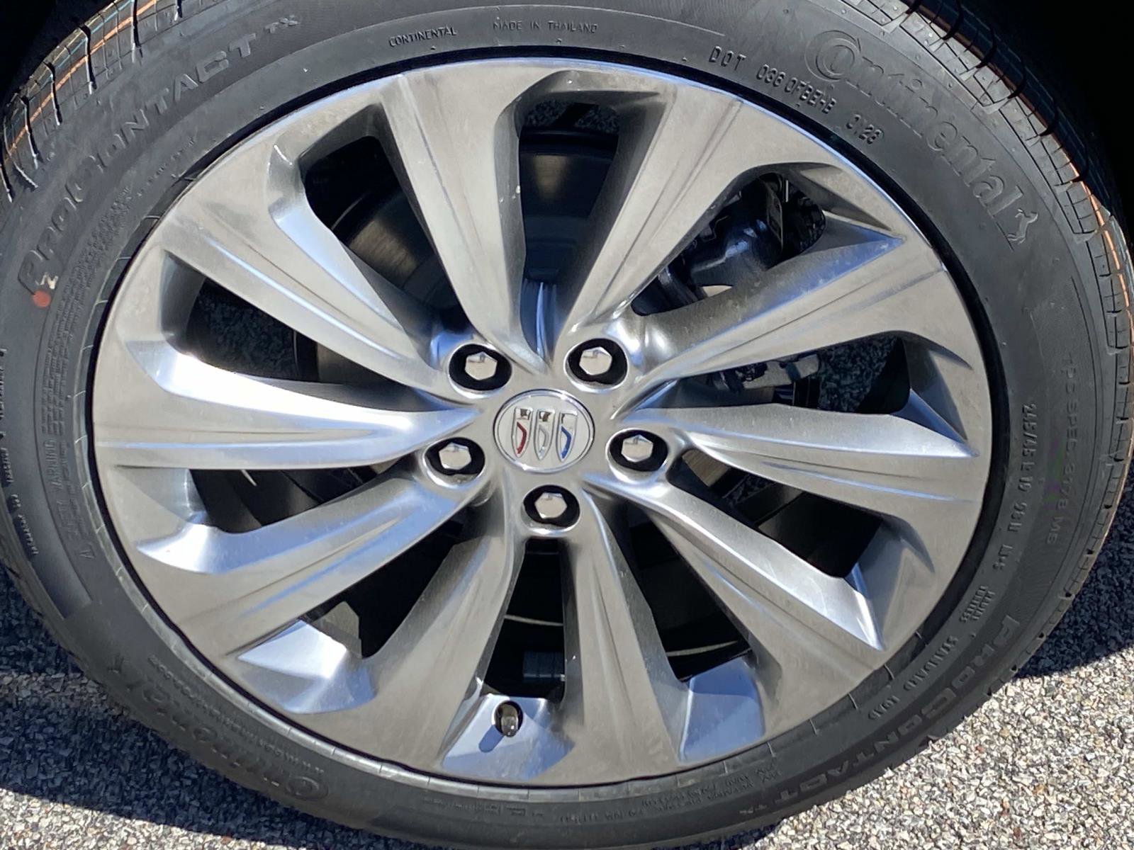 New 2026 Buick Envista Avenir FWD image 7