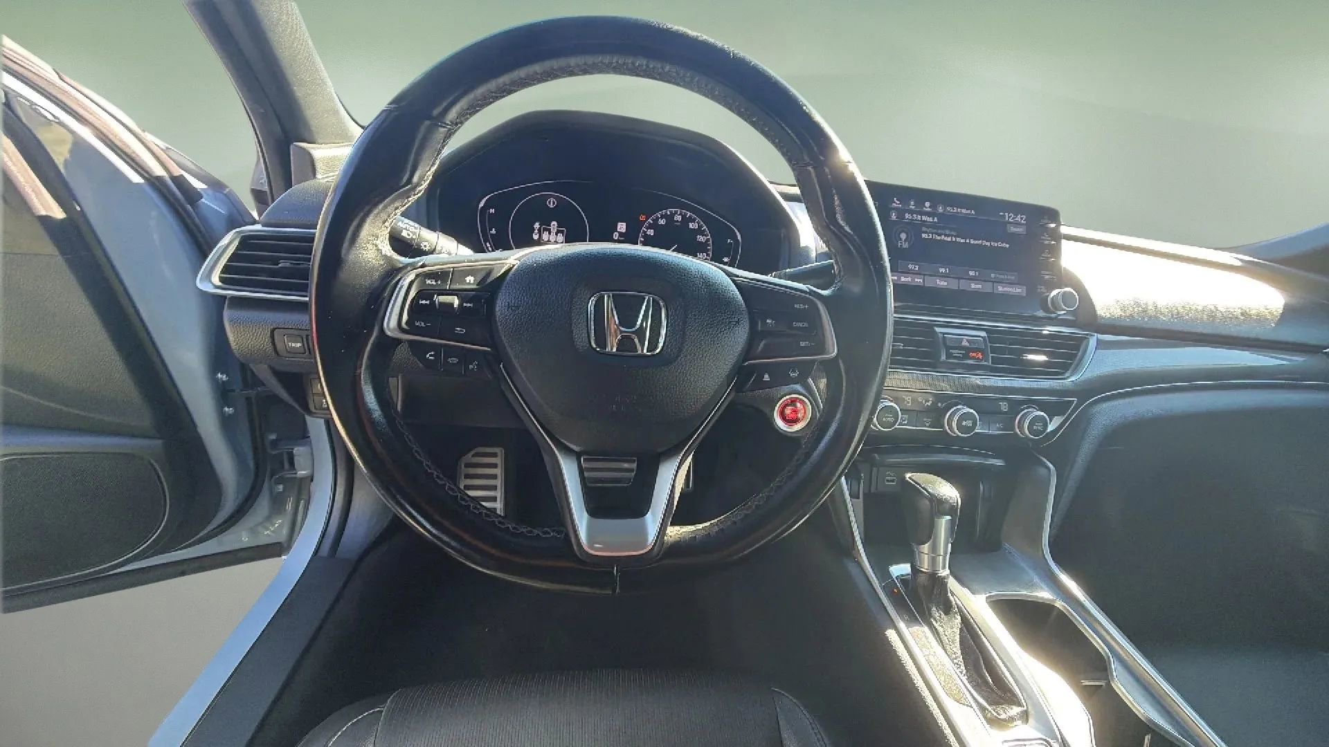 Used 2022 Honda Accord Sport image 37