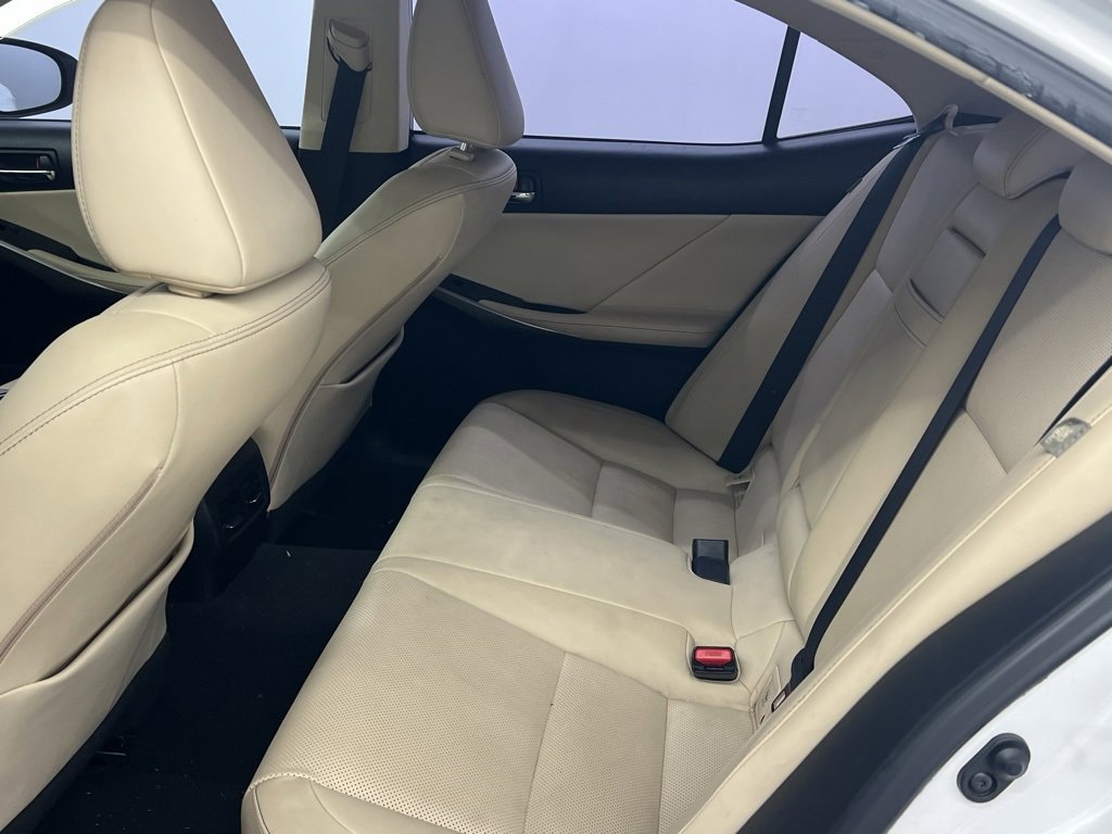 Used 2015 Lexus IS 250 image 8