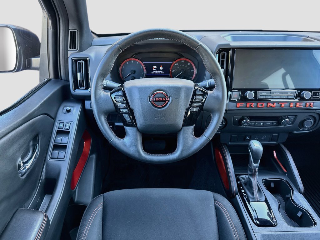 Used 2025 Nissan Frontier PRO-4X AWD/4WD image 24