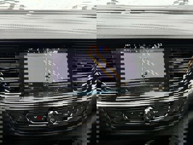 Used 2018 Buick Regal Preferred w/ Driver Confidence Package #1 image 27