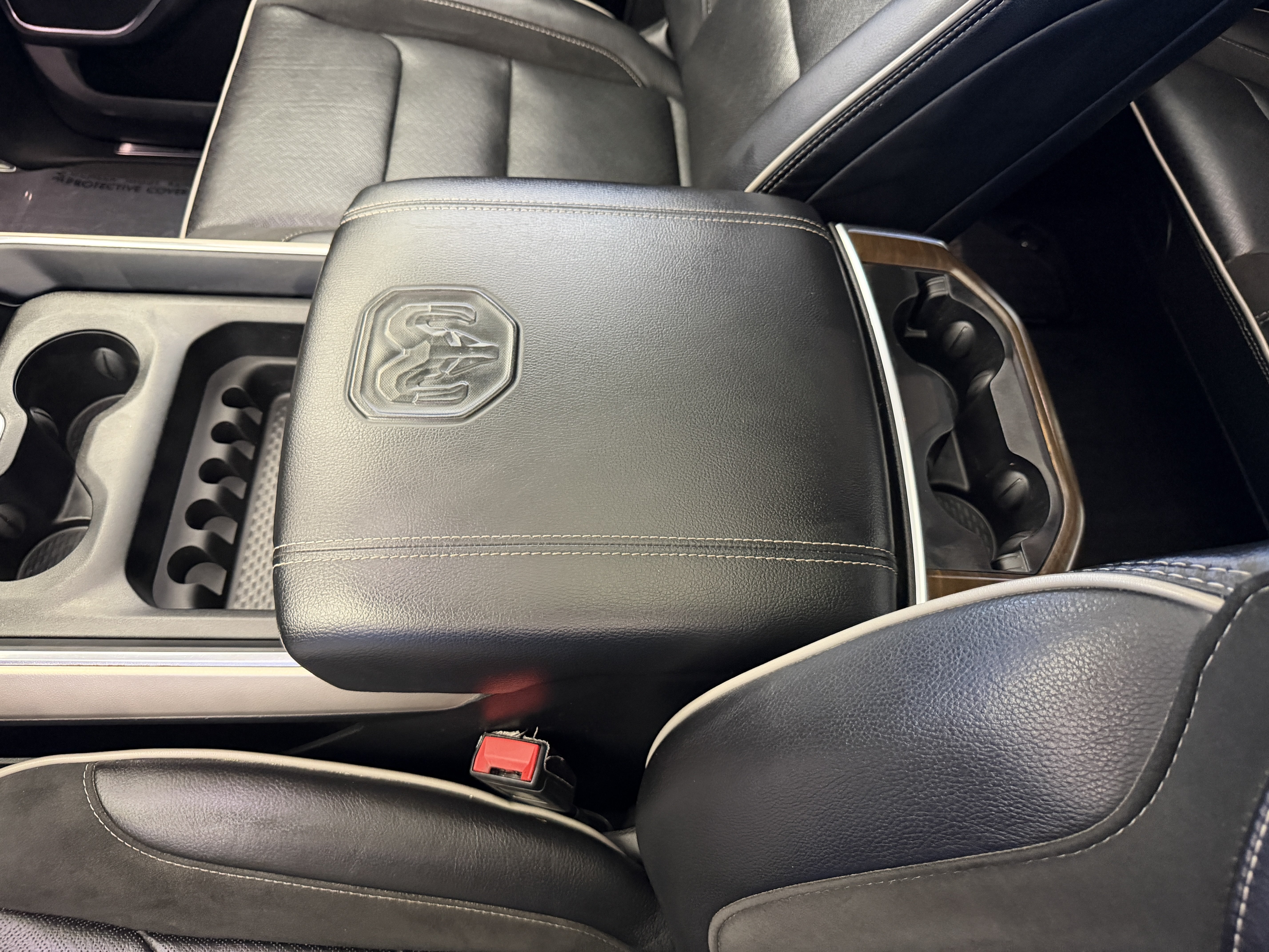 Used 2022 RAM 1500 Laramie AWD/4WD image 25