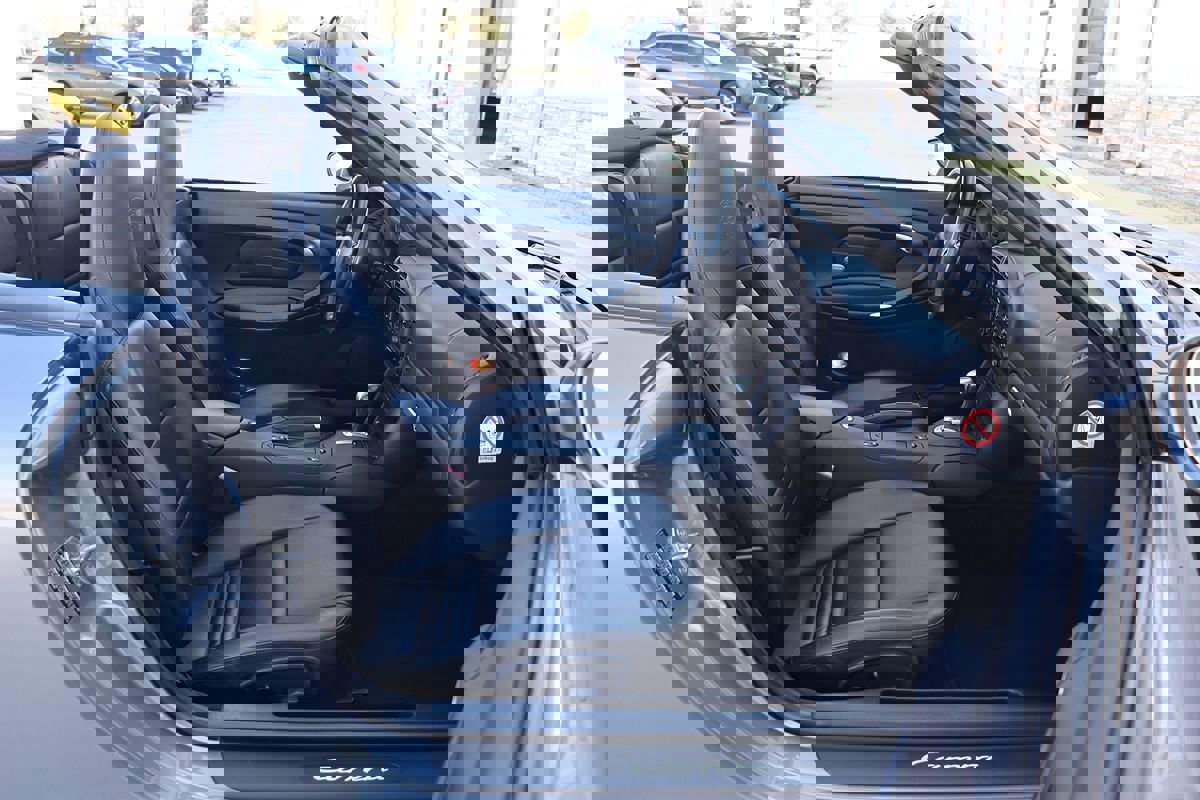 Used 2002 Porsche 911 Carrera image 30