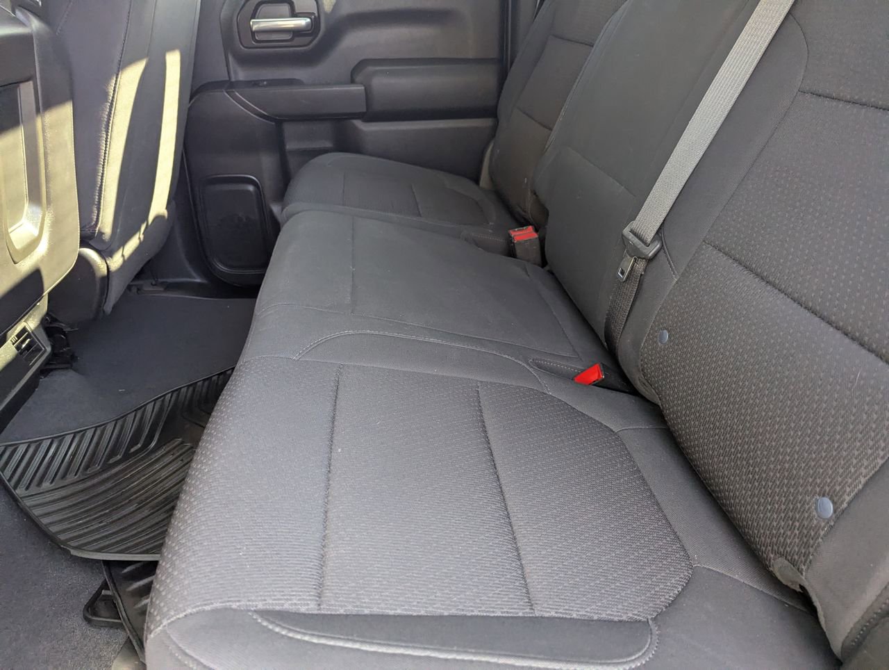 Used 2020 Chevrolet Silverado 1500 Custom w/ Custom Value Package image 16