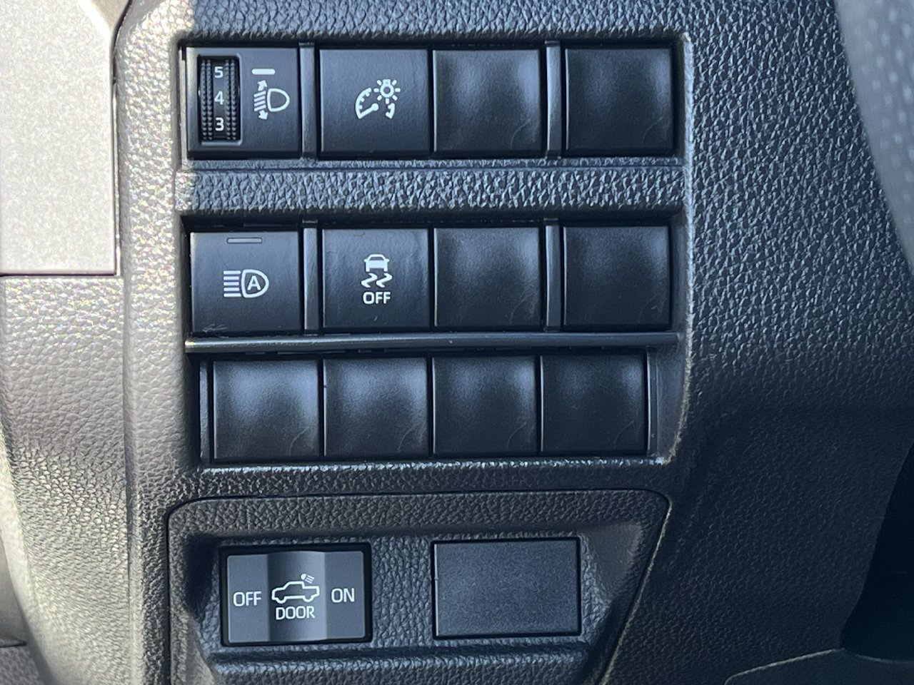 Used 2024 Toyota Tacoma TRD Sport AWD/4WD image 20