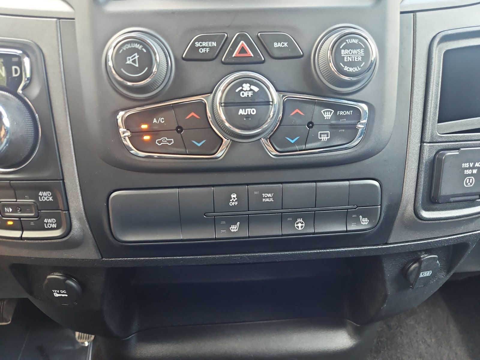 Used 2020 RAM 1500 Express w/ Wheel & Sound Group AWD/4WD image 21