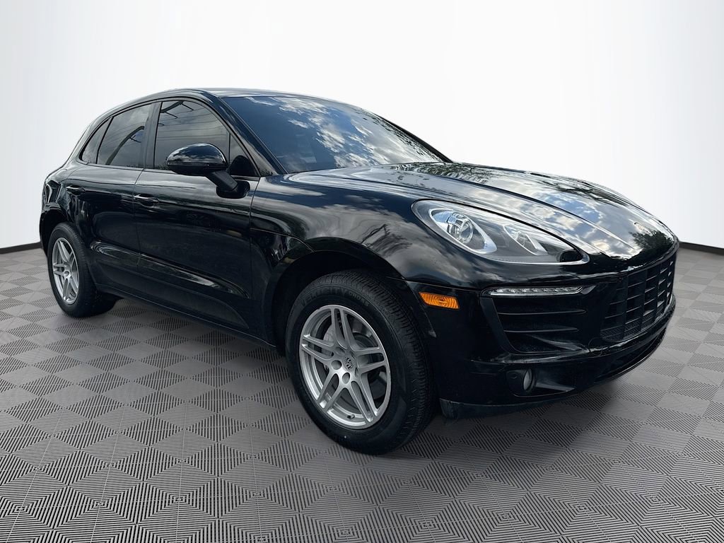 Used 2018 Porsche Macan AWD/4WD image 4
