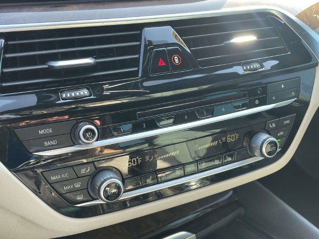Used 2019 BMW 530i xDrive w/ Convenience Package AWD/4WD image 29