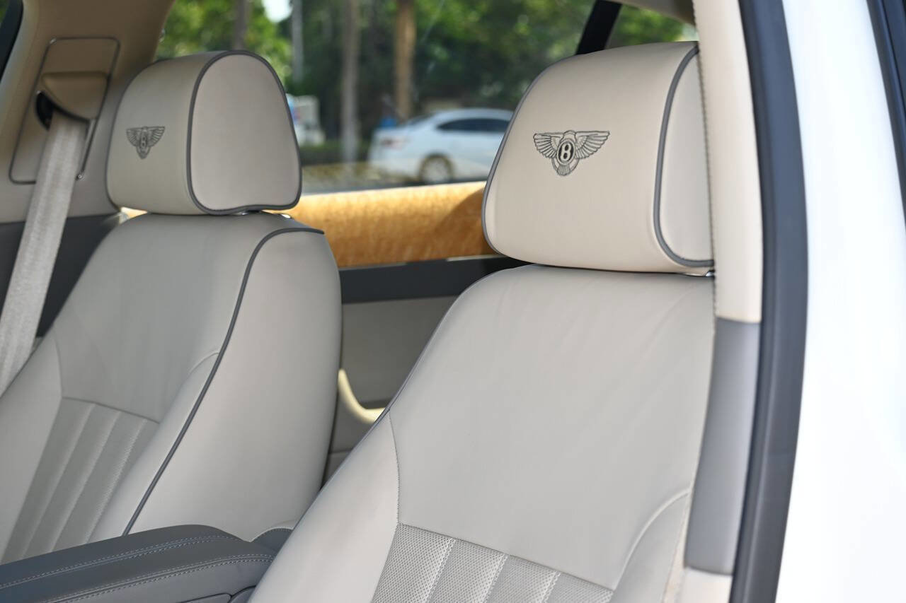 Used 2012 Bentley Flying Spur Flying Spur image 14