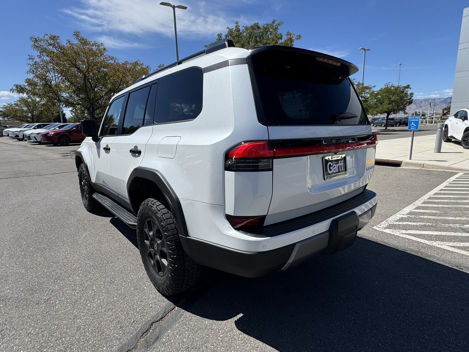 Used 2026 Lexus GX 550 AWD/4WD image 4