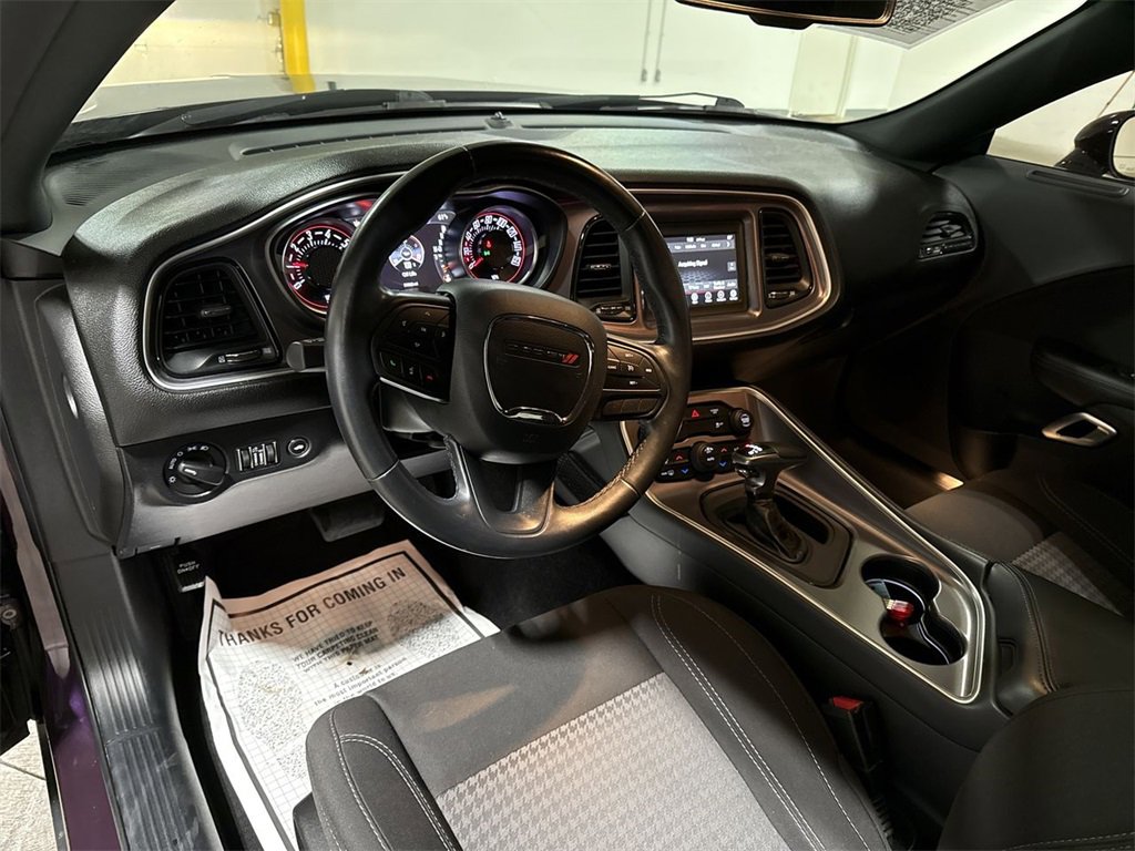 Used 2020 Dodge Challenger SXT image 10