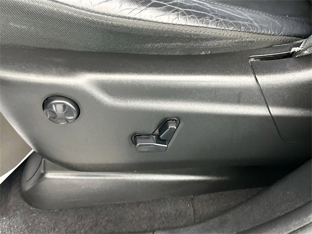 Used 2020 Jeep Grand Cherokee Limited image 19