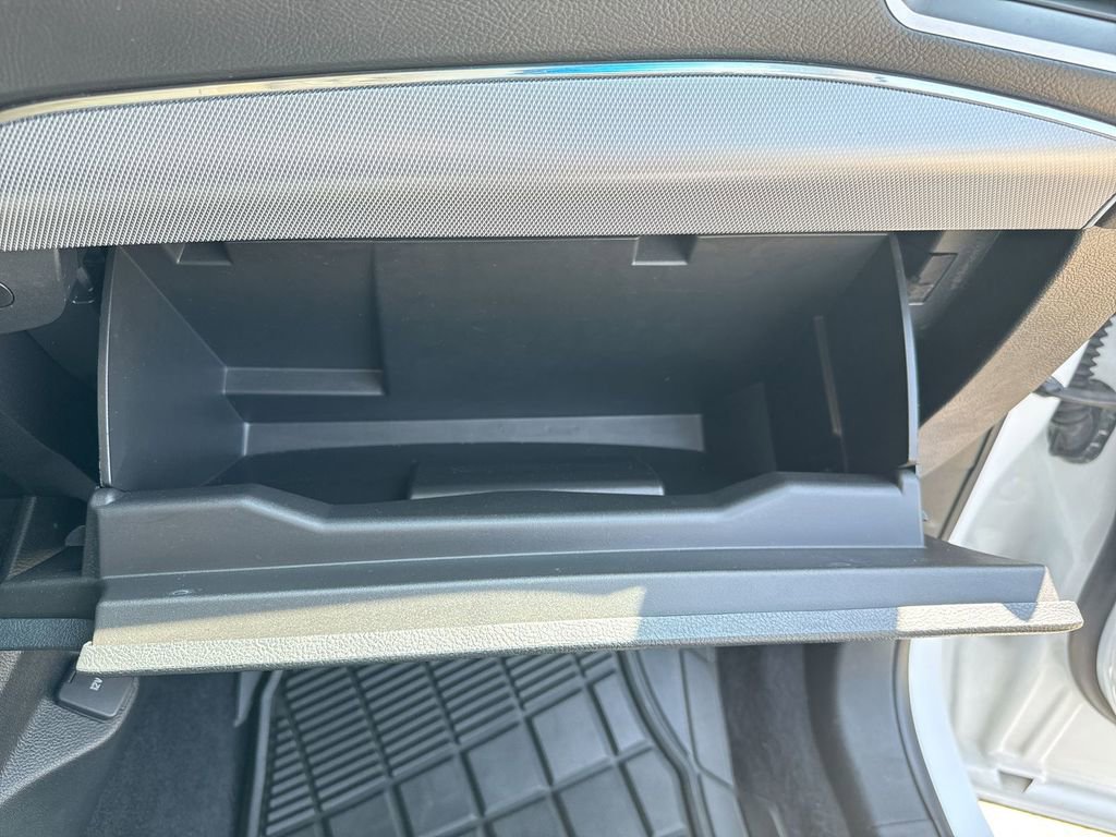 Used 2022 Ford Edge SEL image 35