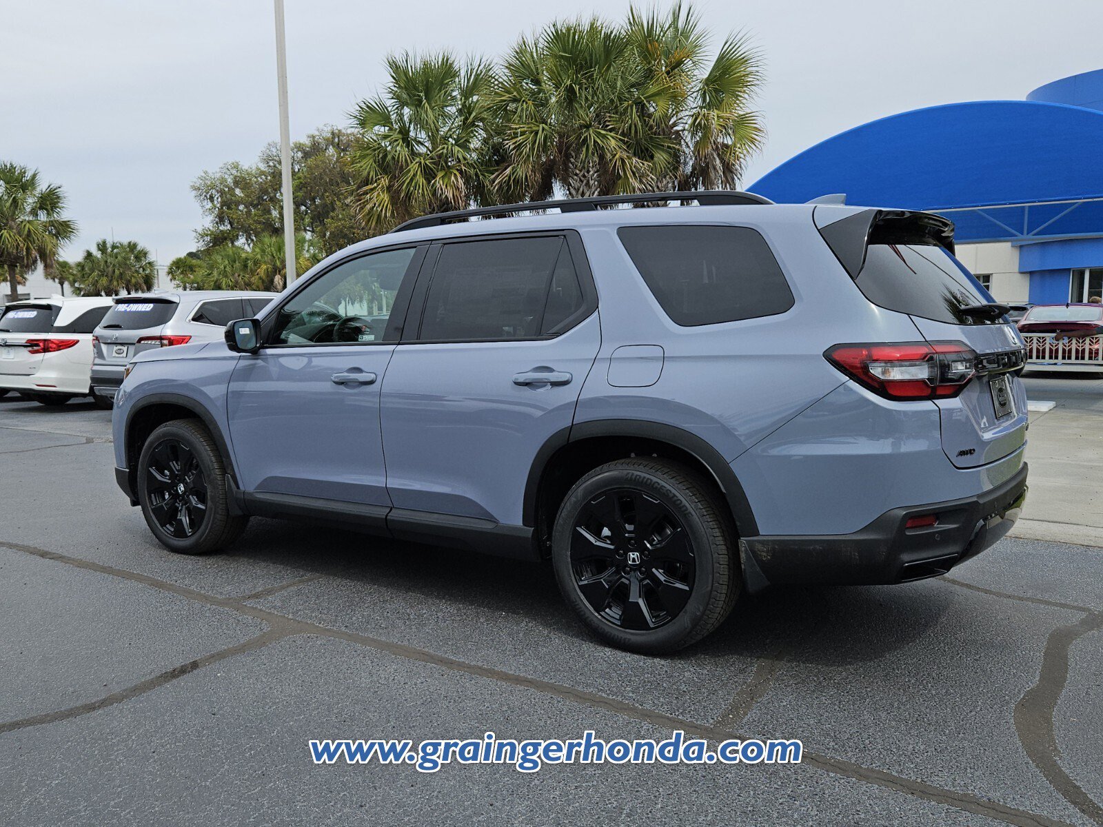 New 2026 Honda Pilot Black Edition image 3