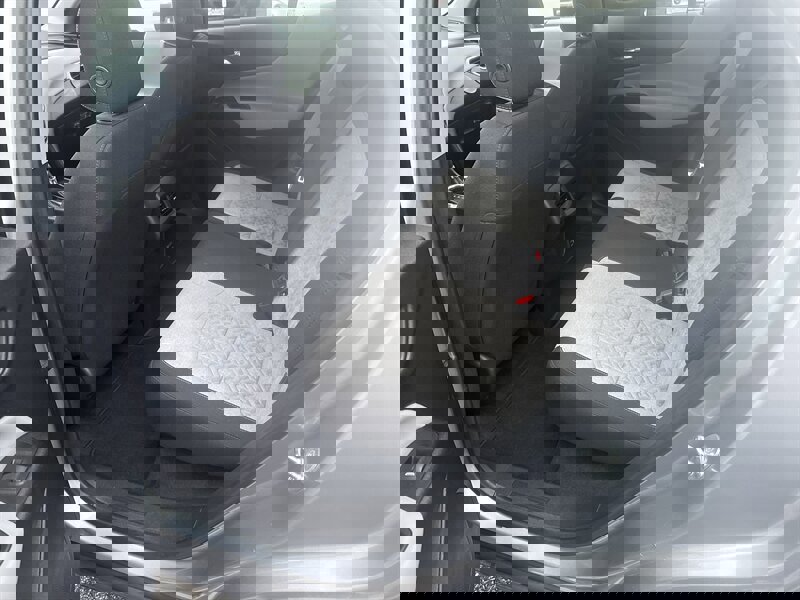 Used 2023 Chevrolet Equinox LS image 17