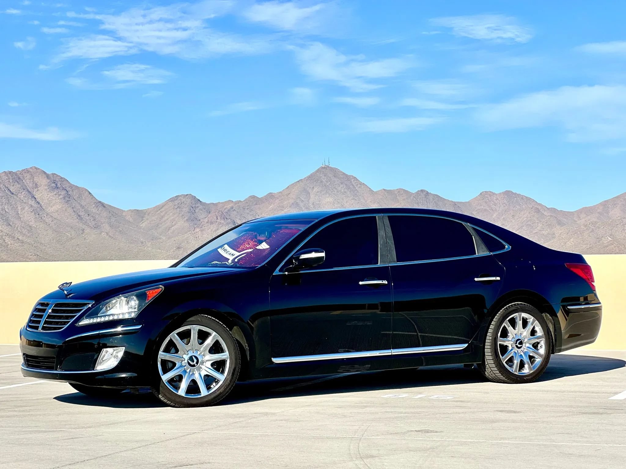 Used 2011 Hyundai Equus Signature RWD image 6