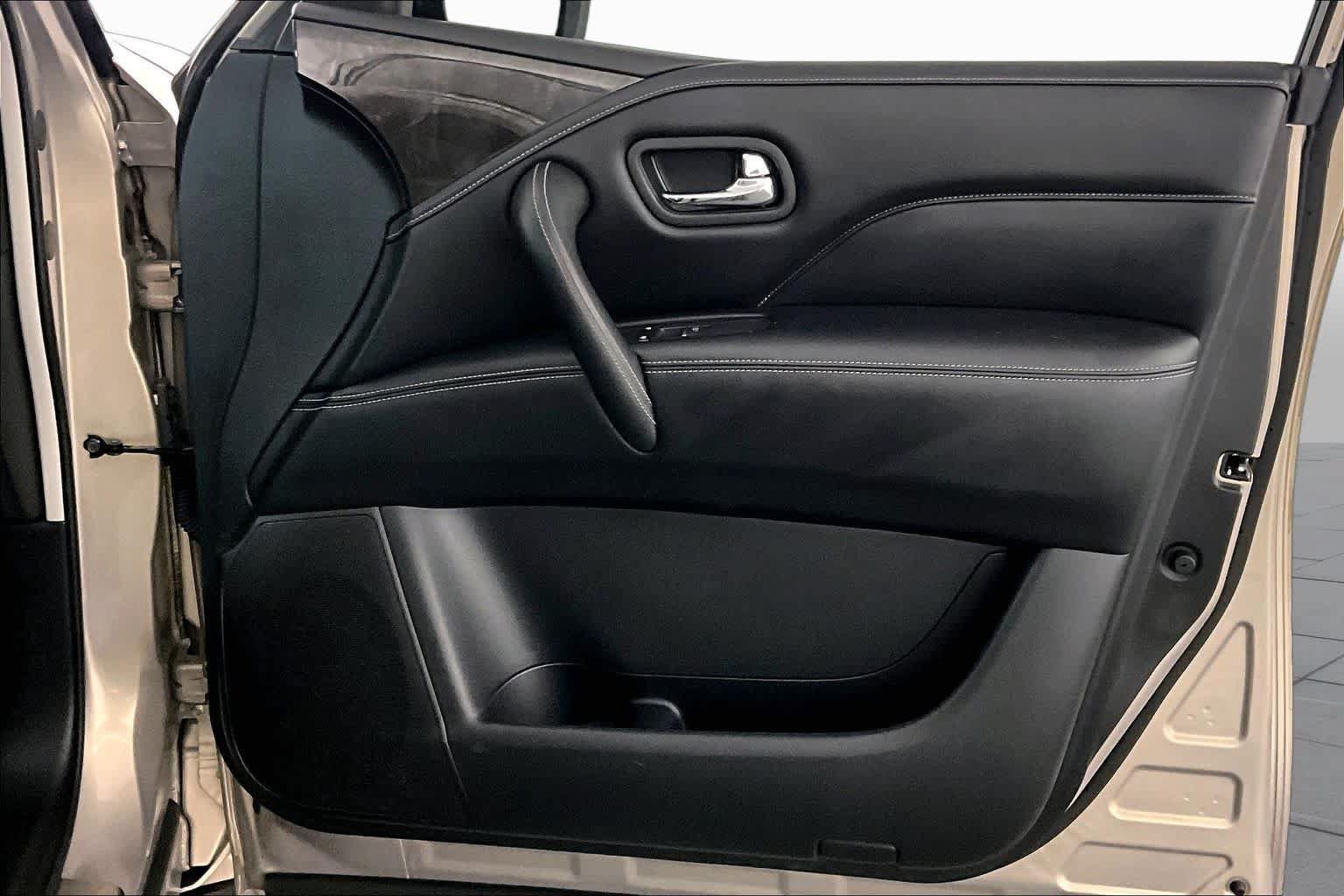 Used 2022 INFINITI QX80 Luxe w/ Cargo Package RWD image 21