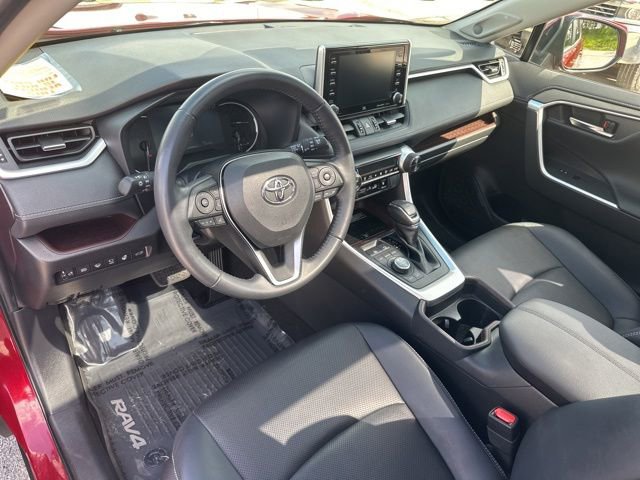 Used 2020 Toyota RAV4 Limited AWD/4WD image 41