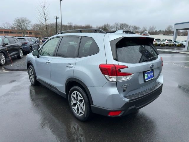 Used 2023 Subaru Forester Premium image 8