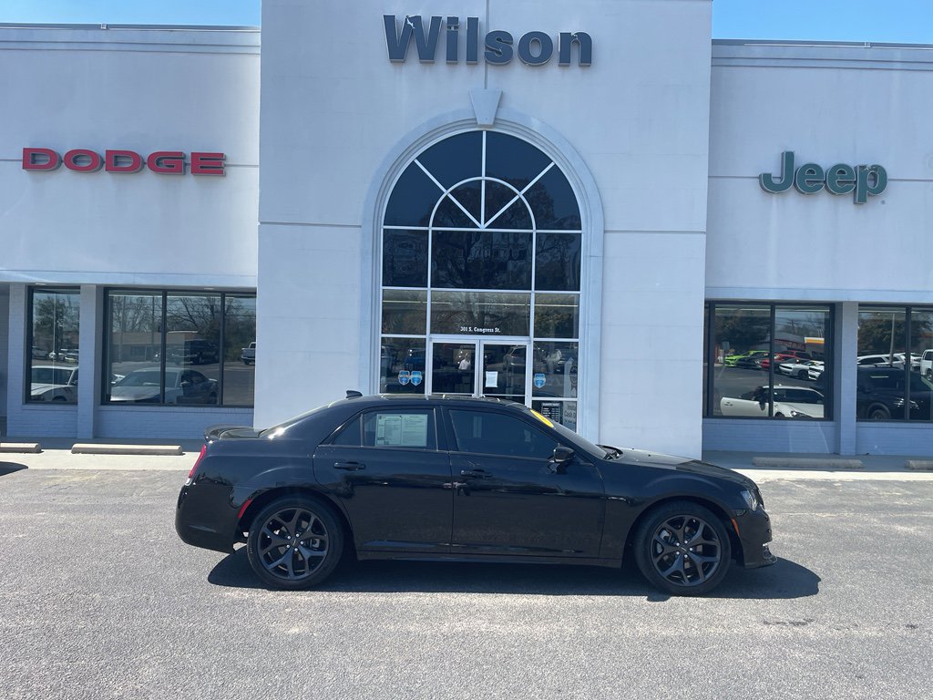 Used 2023 Chrysler 300 S w/ Comfort Group
