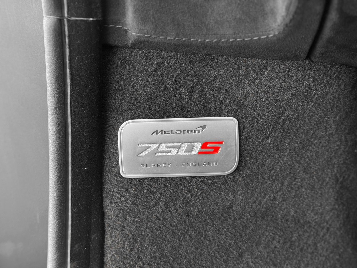 New 2026 McLaren 750S image 14