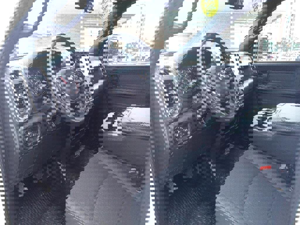 New 2024 RAM 3500 Tradesman w/ Chrome Appearance Group image 19