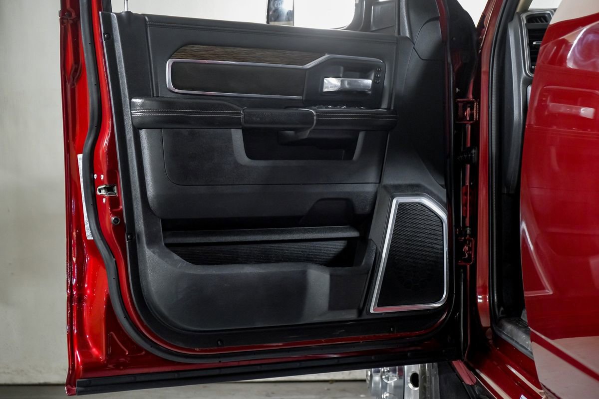 Used 2021 RAM 3500 Laramie image 33