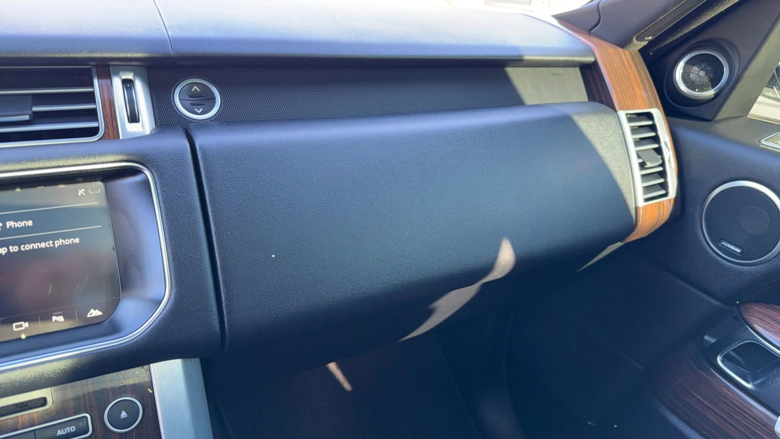 Used 2017 Land Rover Range Rover image 26