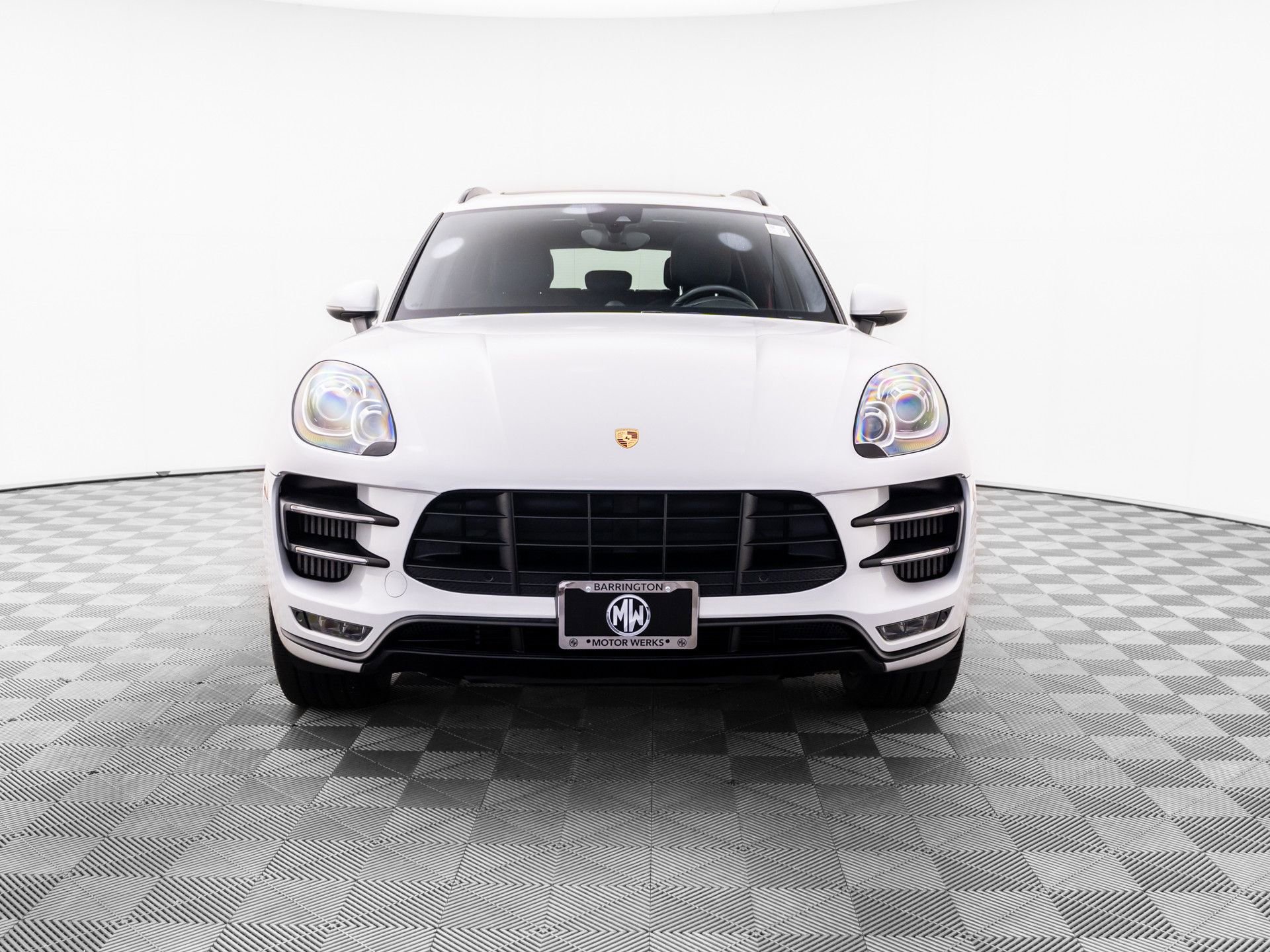 Used 2015 Porsche Macan Turbo AWD/4WD image 9