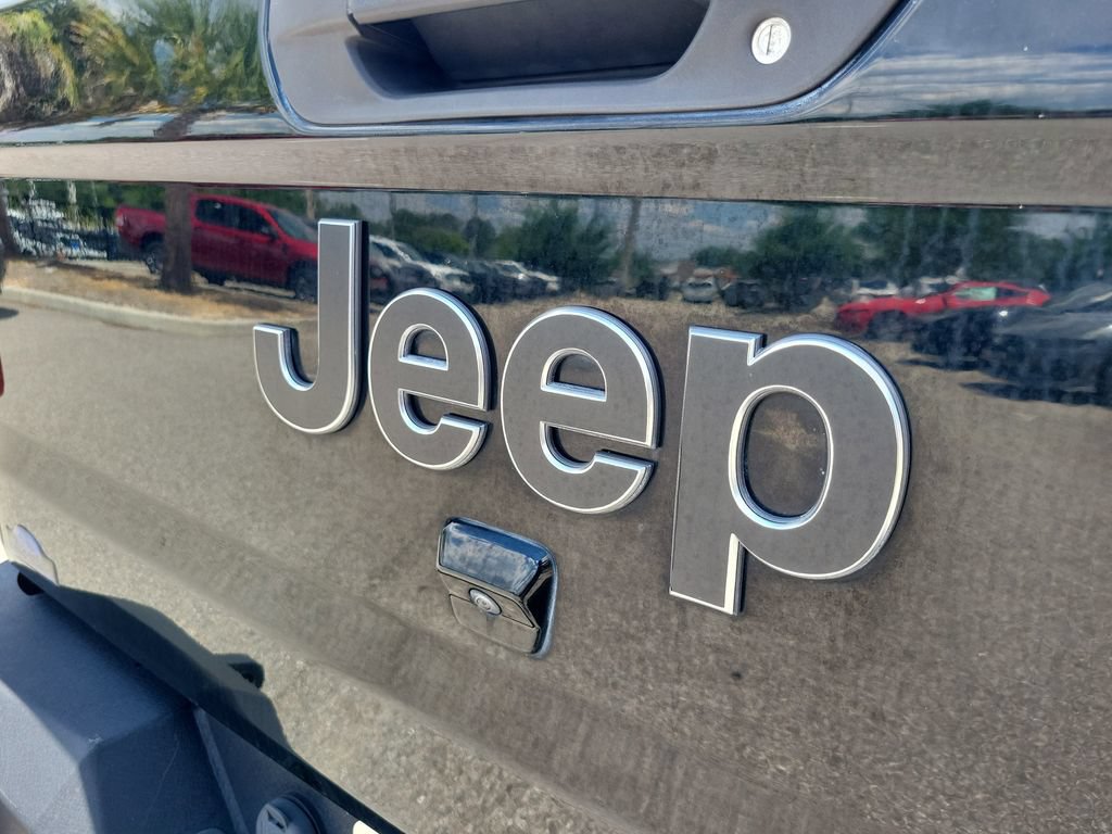 Used 2021 Jeep Gladiator Overland w/ Popular Equipment Package AWD/4WD image 7